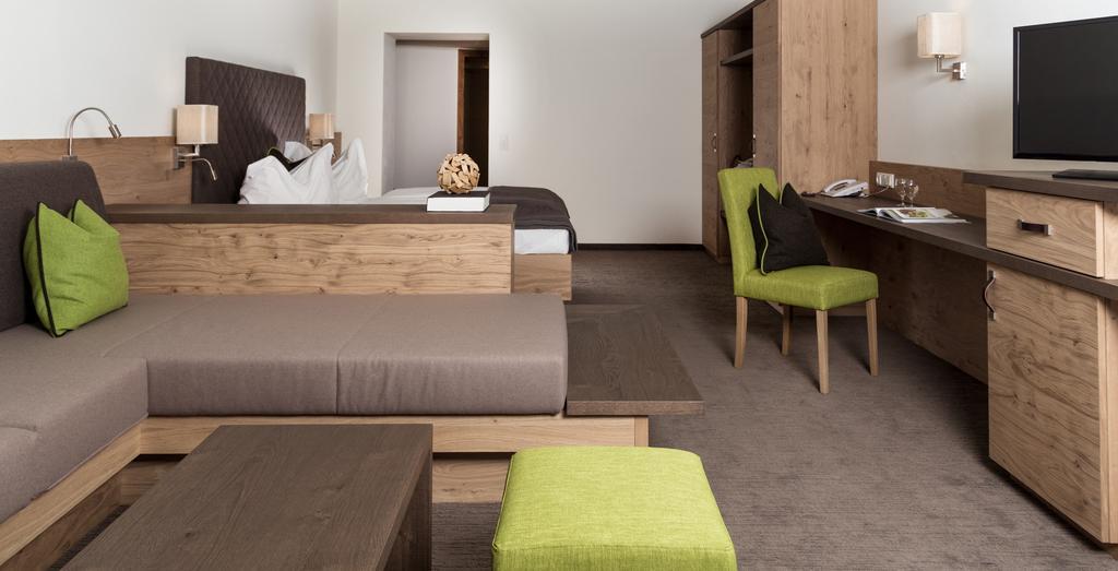 Hotel Tauernhof Kaprun Room photo